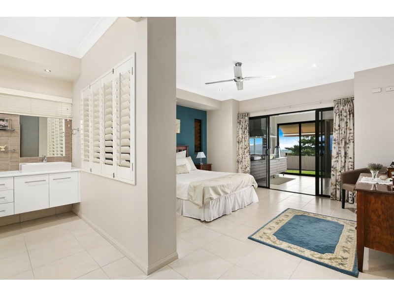 6 Jumna Close, Bentley Park QLD 4869