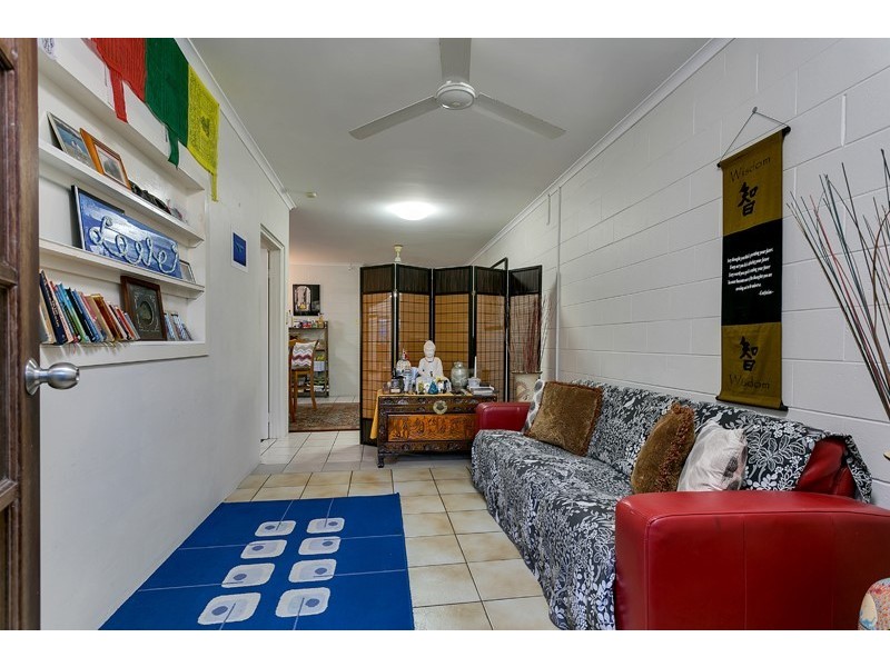 64 Dalton Street, Westcourt QLD 4870