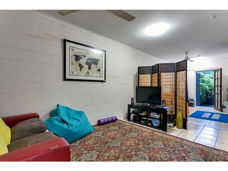 64 Dalton Street, Westcourt QLD 4870