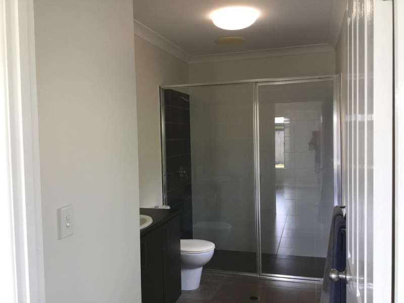 155 Fitzmaurice Drive, Bentley Park QLD 4869