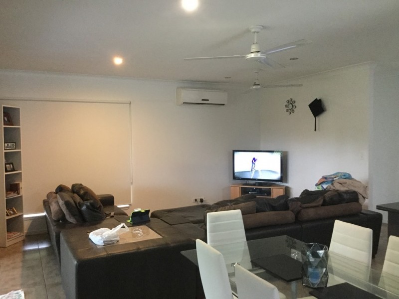 8 Northgate, Redlynch QLD 4870