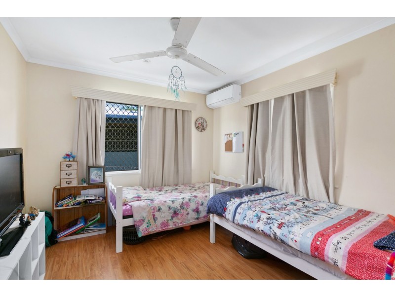 40 Karwin Street, Bayview Heights QLD 4868