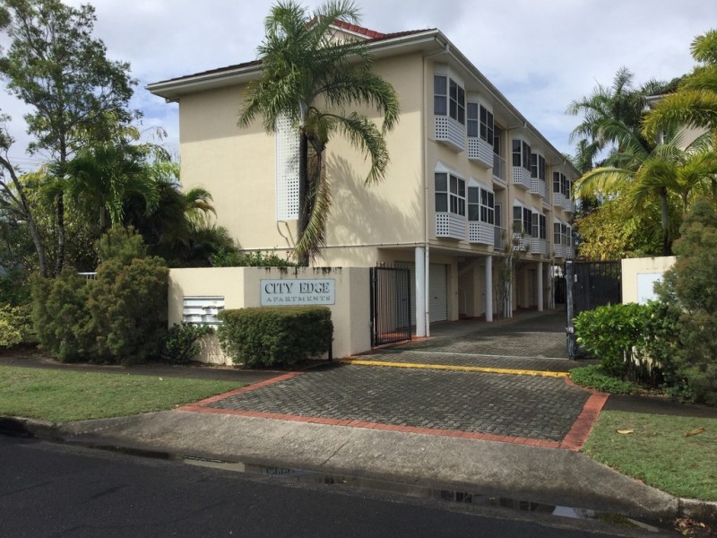 1/165 McLeod Street, Cairns North QLD 4870
