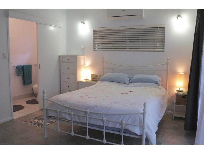 4 Delta View Close, Freshwater QLD 4870