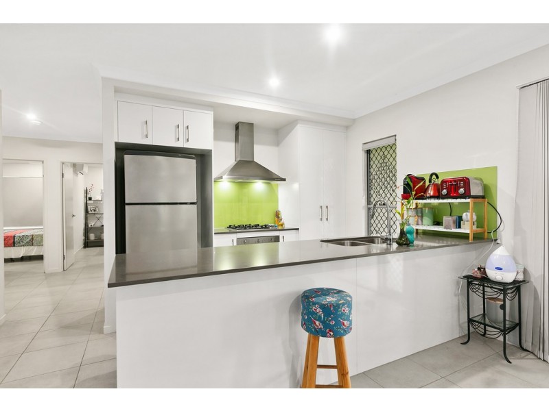 46 Ainscow Drive, Bentley Park QLD 4869