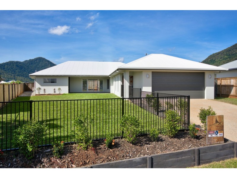 104 Springbrook Avenue, Redlynch QLD 4870