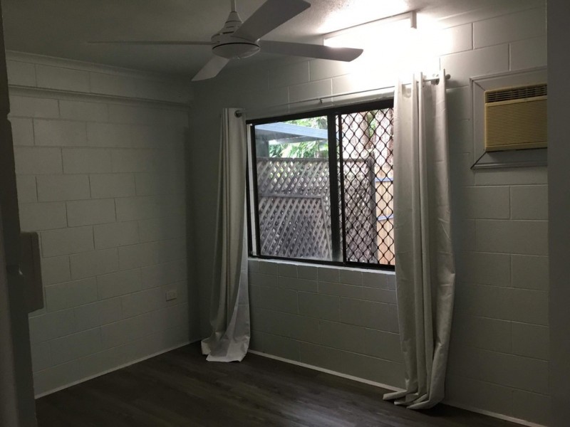 7/64 Pease Street, Manoora QLD 4870