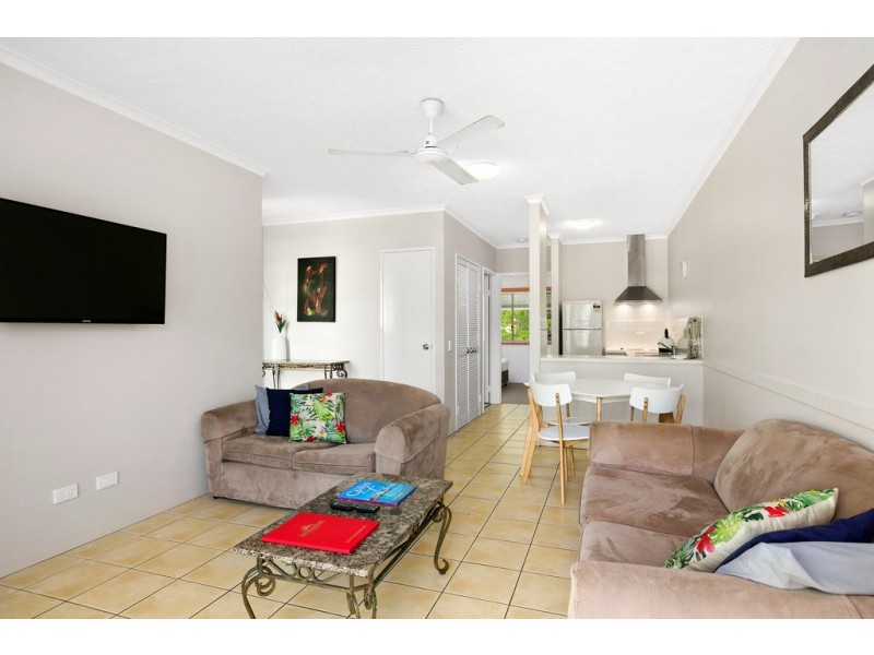 24/129-135 Oleander Street, Holloways Beach QLD 4878
