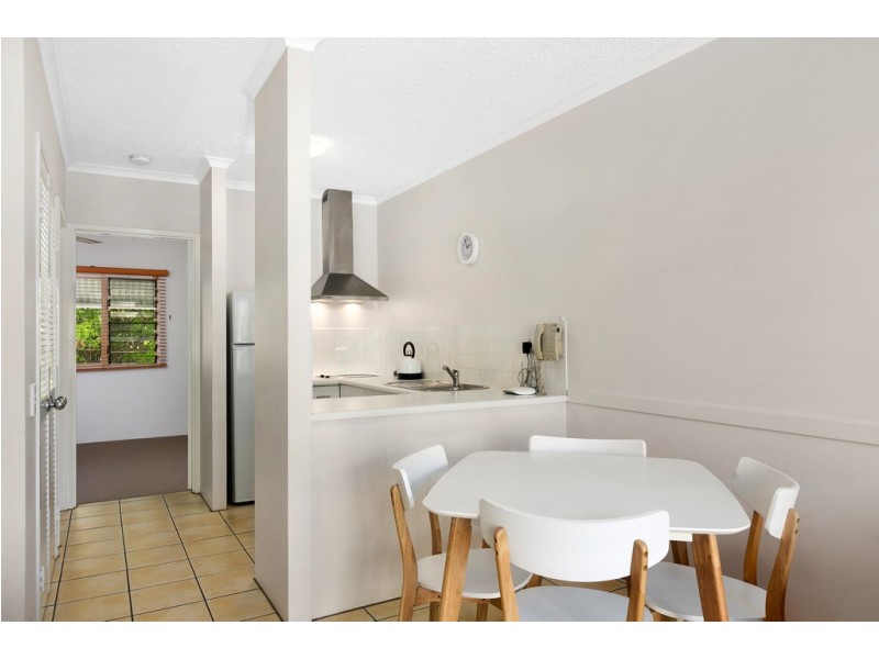 24/129-135 Oleander Street, Holloways Beach QLD 4878