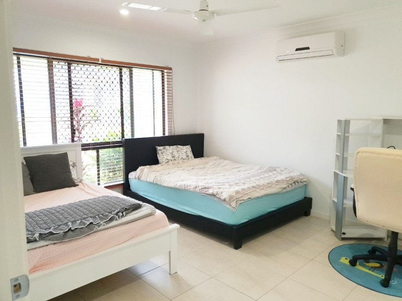 3 Halifax Drive, Redlynch QLD 4870