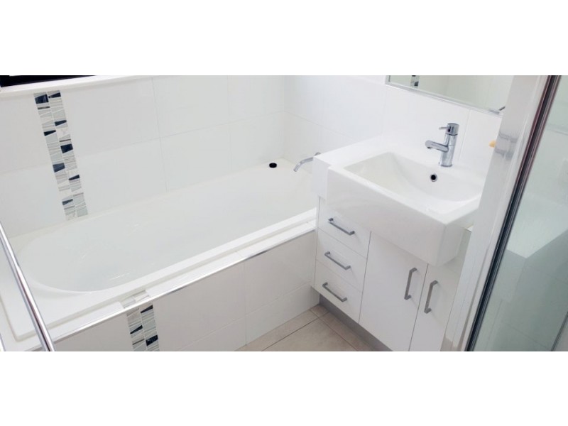 3 Halifax Drive, Redlynch QLD 4870