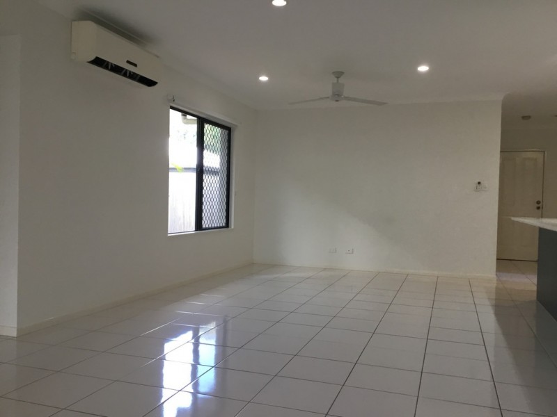 46 City View Crescent, Mooroobool QLD 4870