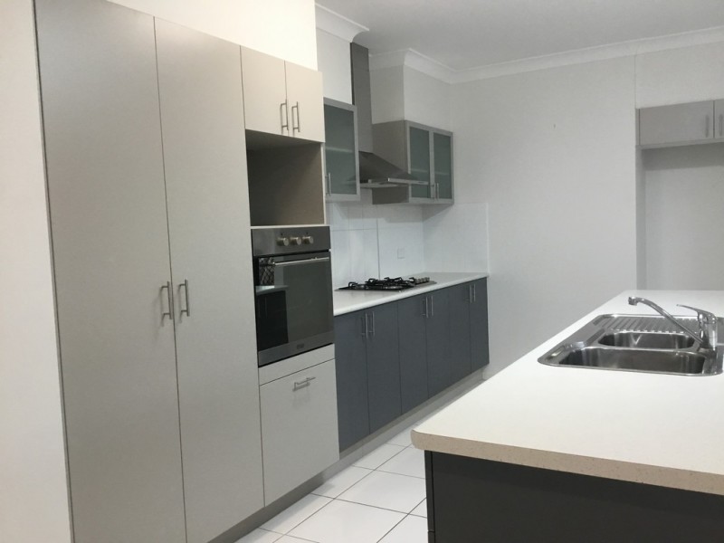 46 City View Crescent, Mooroobool QLD 4870