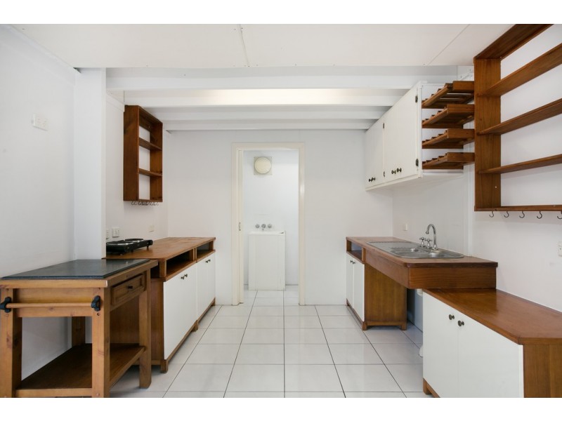 Shed-64 Dalton Street, Westcourt QLD 4870