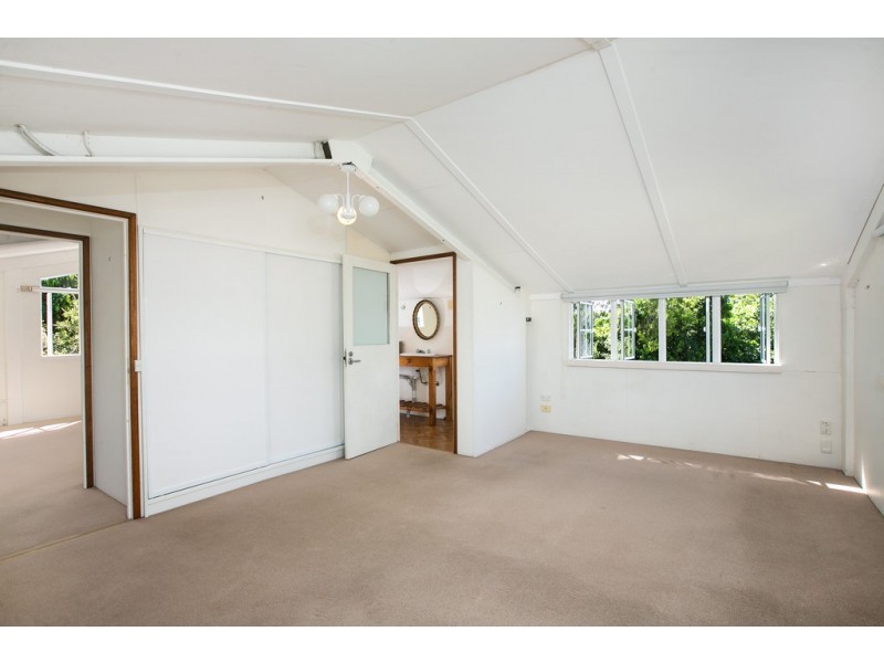 Shed-64 Dalton Street, Westcourt QLD 4870