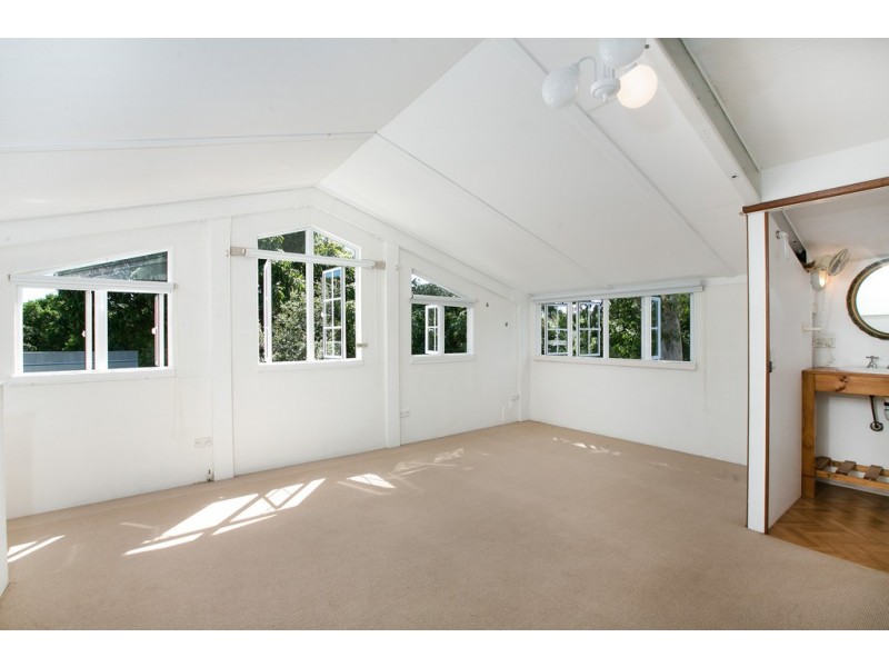 Shed-64 Dalton Street, Westcourt QLD 4870