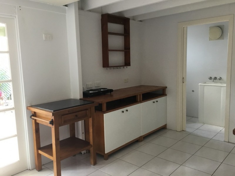 Shed-64 Dalton Street, Westcourt QLD 4870