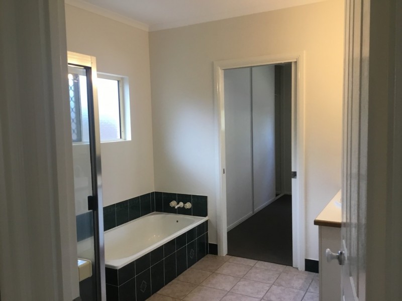 28 Sawpit Street, Mount Sheridan QLD 4868