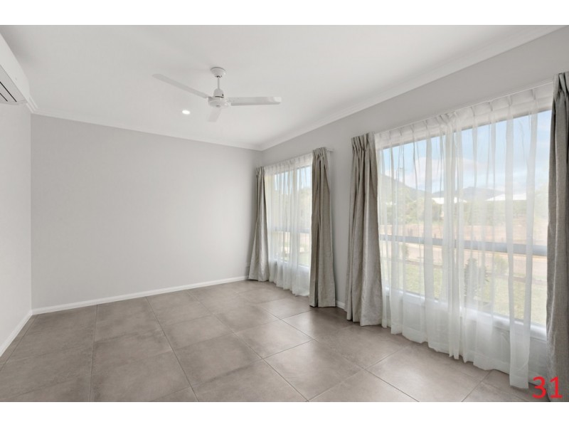 33 Halifax Drive, Redlynch QLD 4870