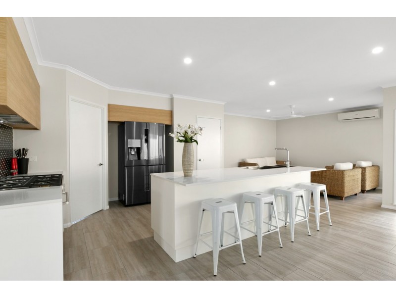 7 Brian Street, Brinsmead QLD 4870