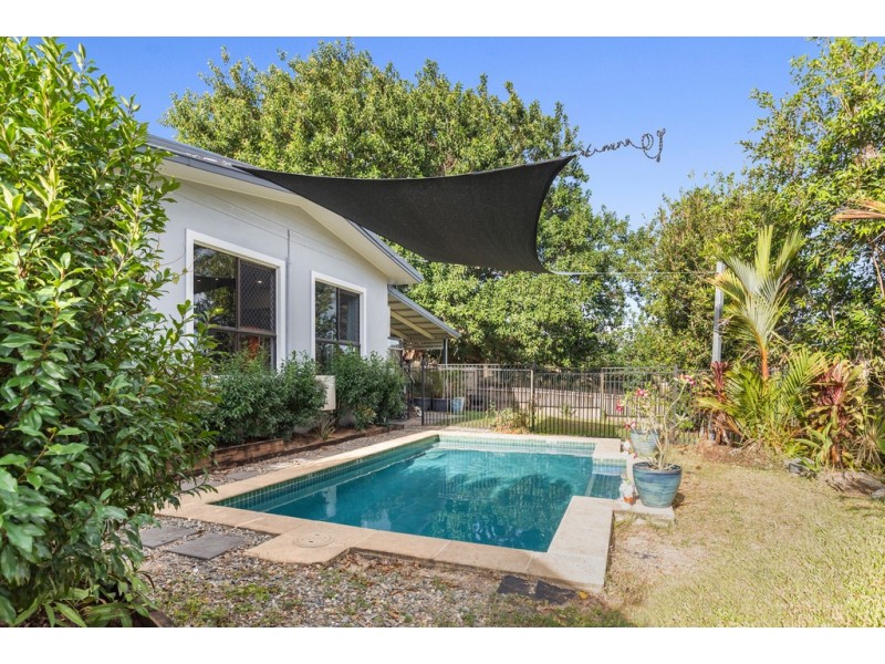 42 Irene Street, Mooroobool QLD 4870