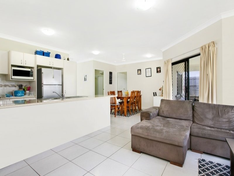 6 Ainscow Drive, Bentley Park QLD 4869