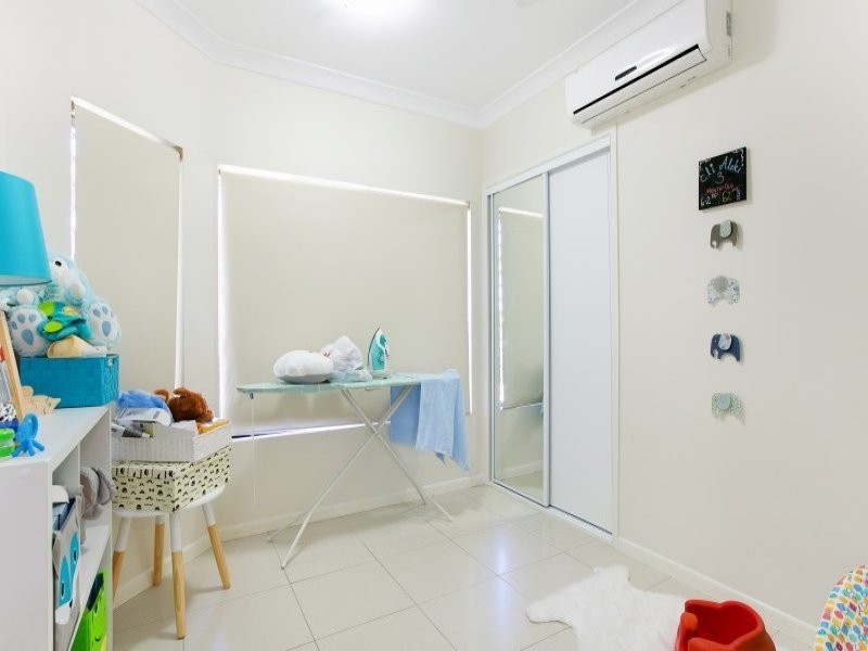 6 Ainscow Drive, Bentley Park QLD 4869