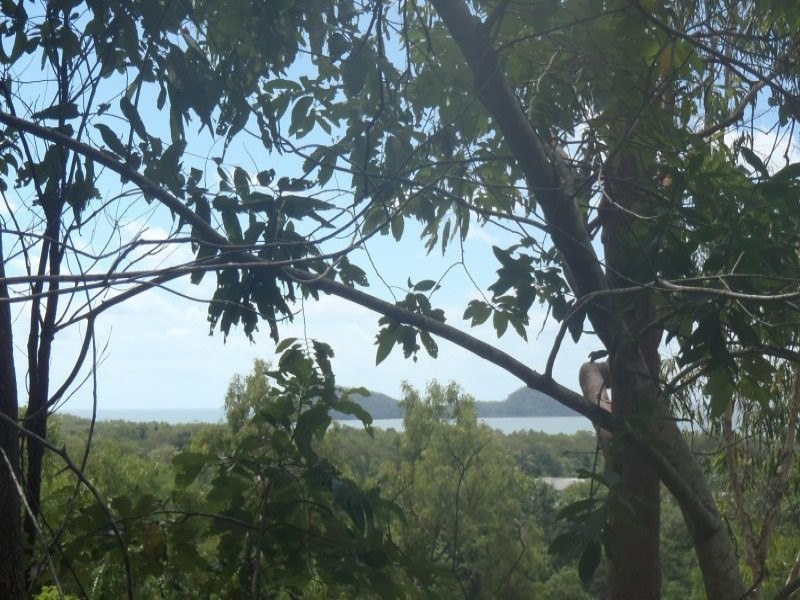 62-64 Ellison Street, Clifton Beach QLD 4879