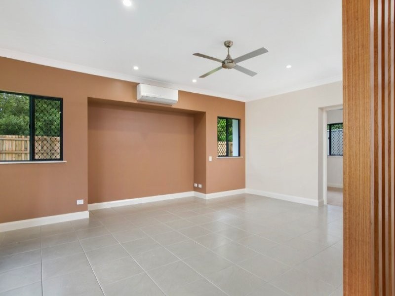 43 Ainscow Drive, Bentley Park QLD 4869