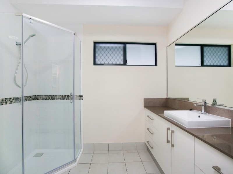 3 Malekula Close, Bentley Park QLD 4869