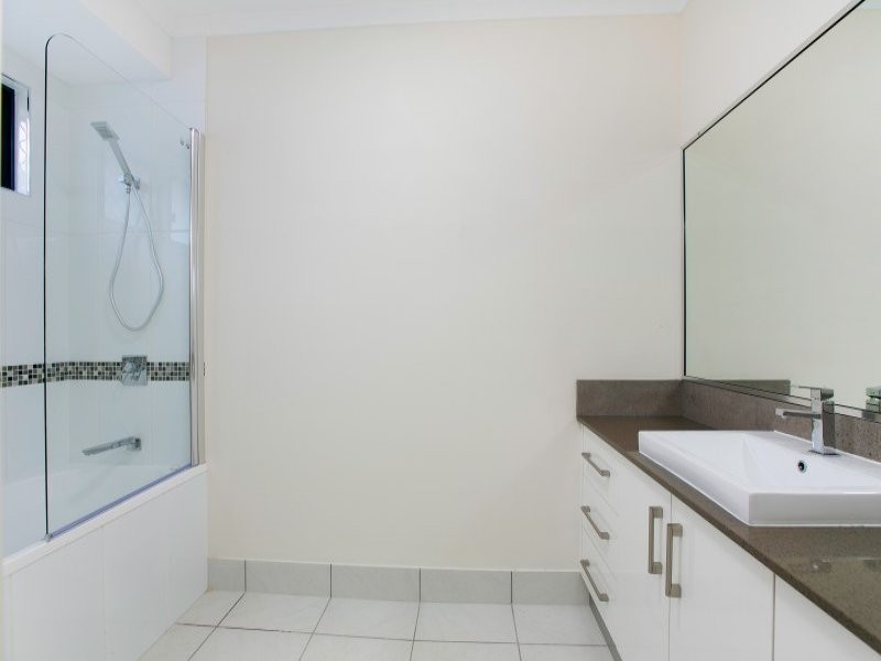 3 Malekula Close, Bentley Park QLD 4869