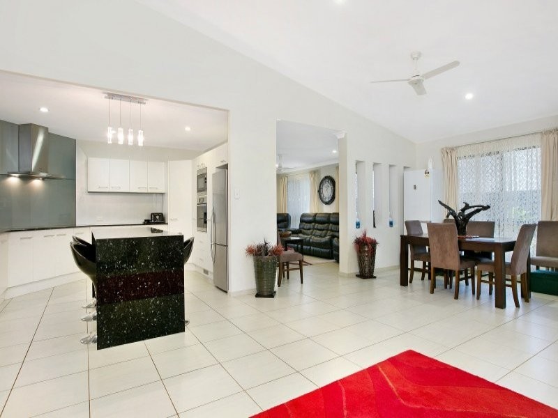 106 Fitzmaurice Drive, Bentley Park QLD 4869