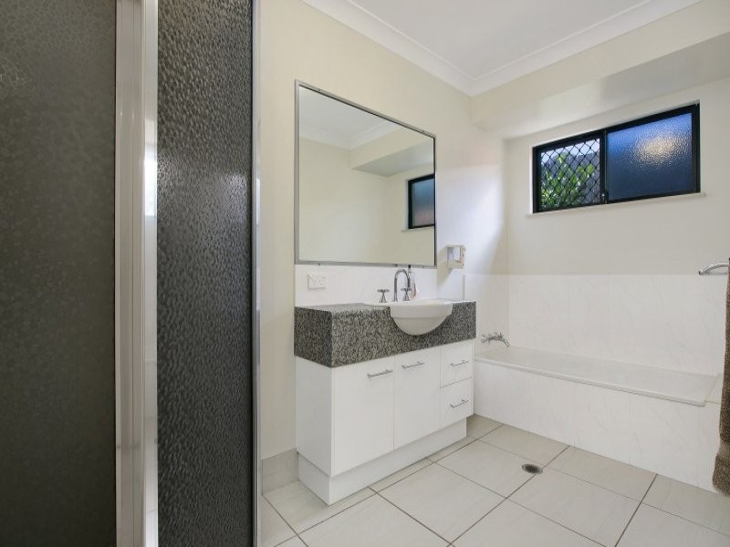 106 Fitzmaurice Drive, Bentley Park QLD 4869