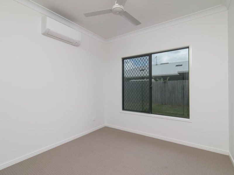 52 Disney Street, White Rock QLD 4868