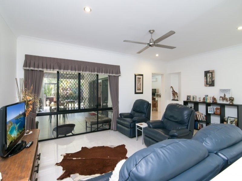 26 Pollock Close, Bentley Park QLD 4869