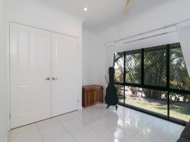 26 Pollock Close, Bentley Park QLD 4869
