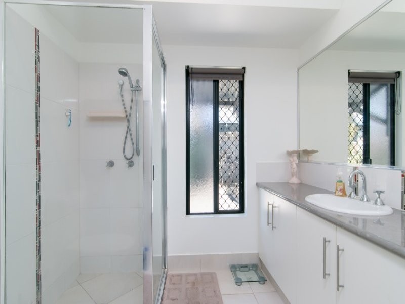 26 Pollock Close, Bentley Park QLD 4869