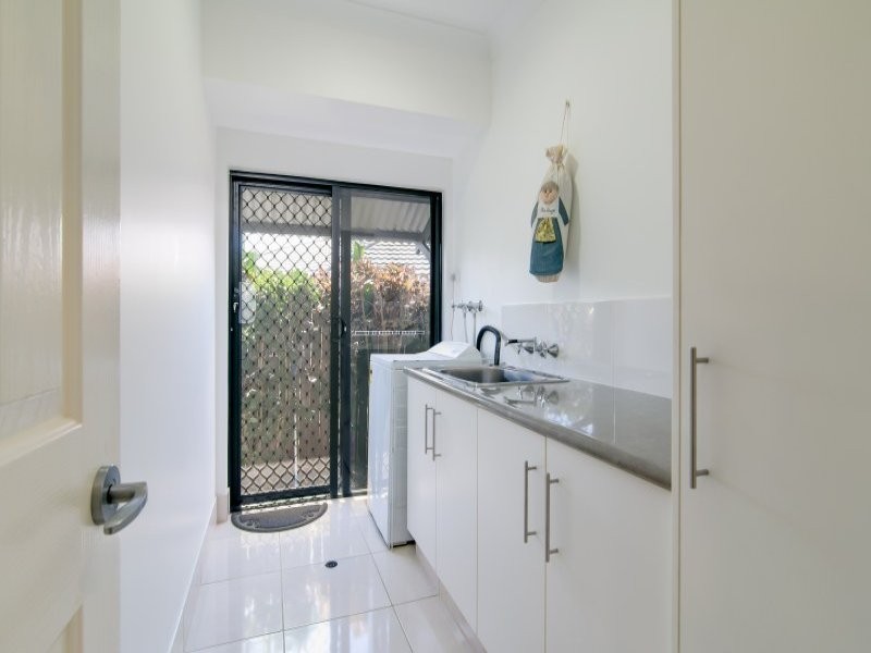 26 Pollock Close, Bentley Park QLD 4869