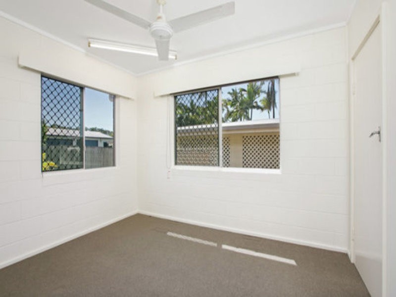 8 Amethyst Street, Bayview Heights QLD 4868