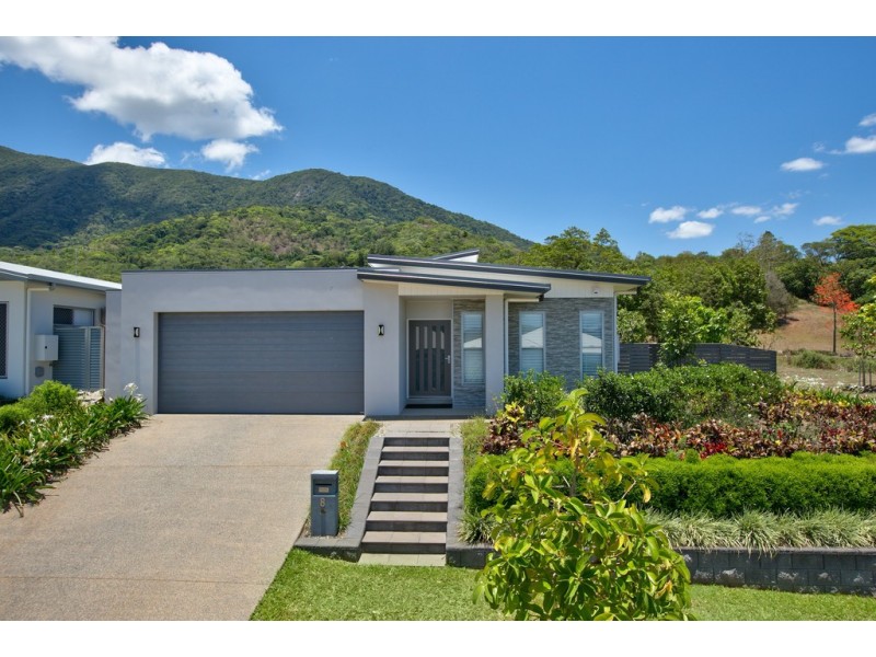8 Halifax Drive, Redlynch QLD 4870