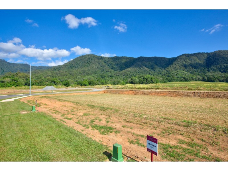 7 Azure Court, Bentley Park QLD 4869