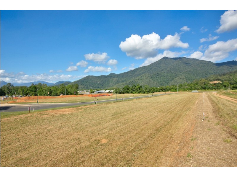 7 Azure Court, Bentley Park QLD 4869