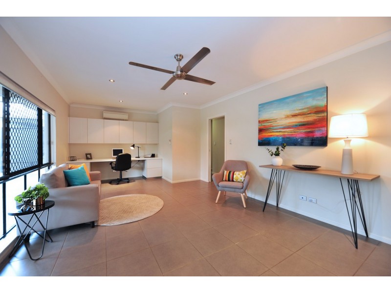 14 Raffles Avenue, Redlynch QLD 4870