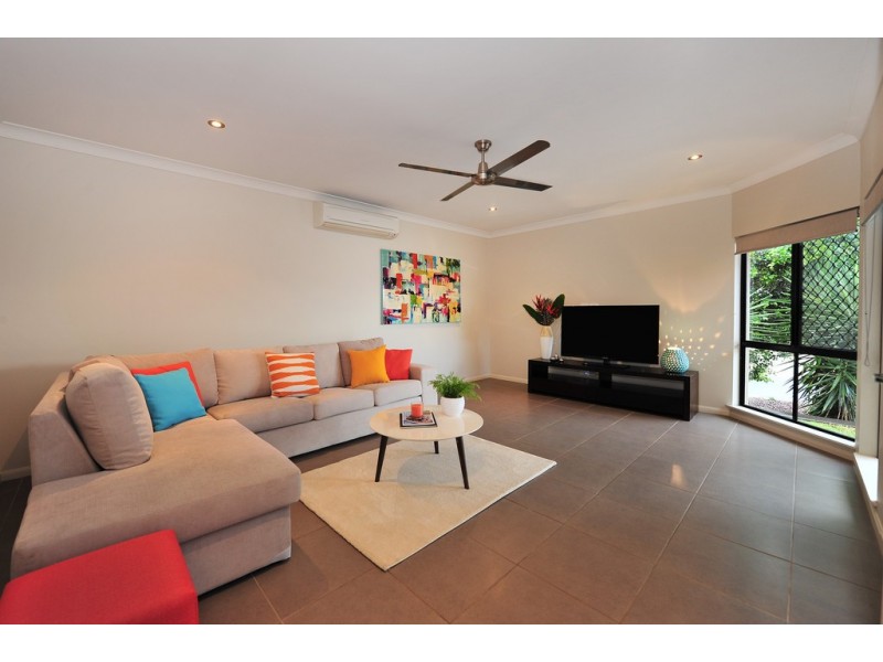 14 Raffles Avenue, Redlynch QLD 4870
