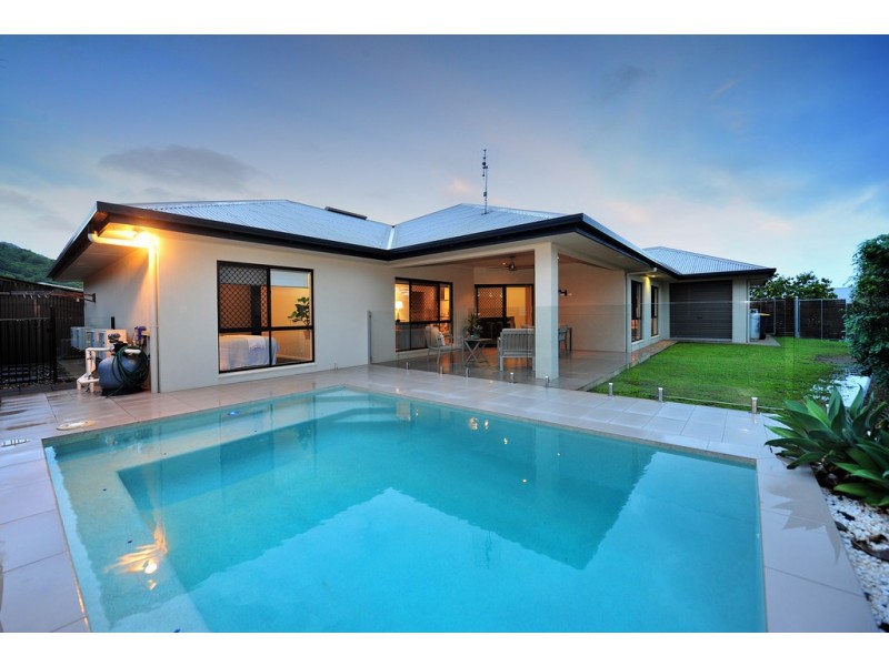 14 Raffles Avenue, Redlynch QLD 4870