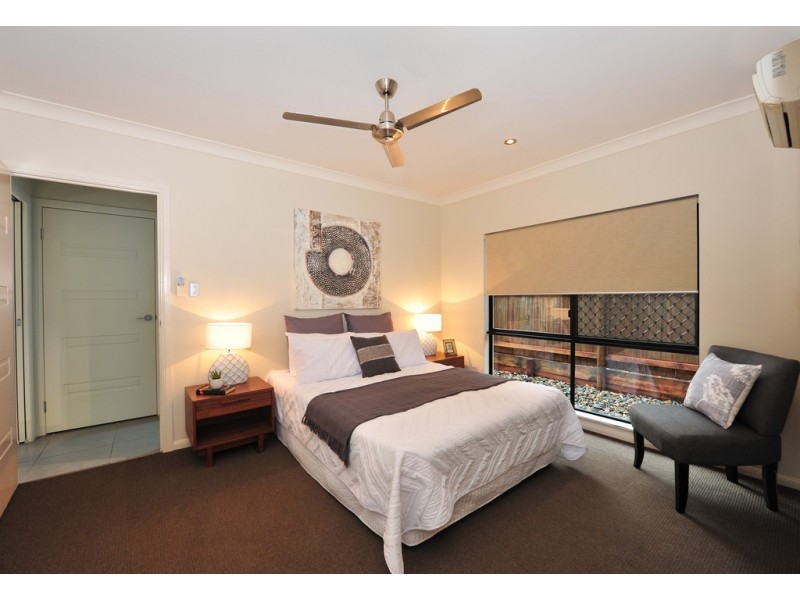 14 Raffles Avenue, Redlynch QLD 4870