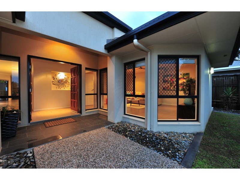 14 Raffles Avenue, Redlynch QLD 4870