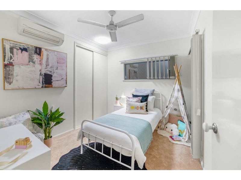 27 Goodsell Drive, Bentley Park QLD 4869