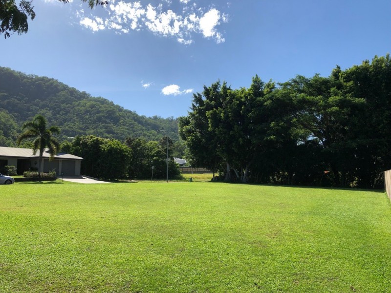 20 De Roma Close, Kanimbla QLD 4870