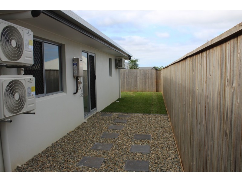 58 Springbrook Avenue, Redlynch QLD 4870
